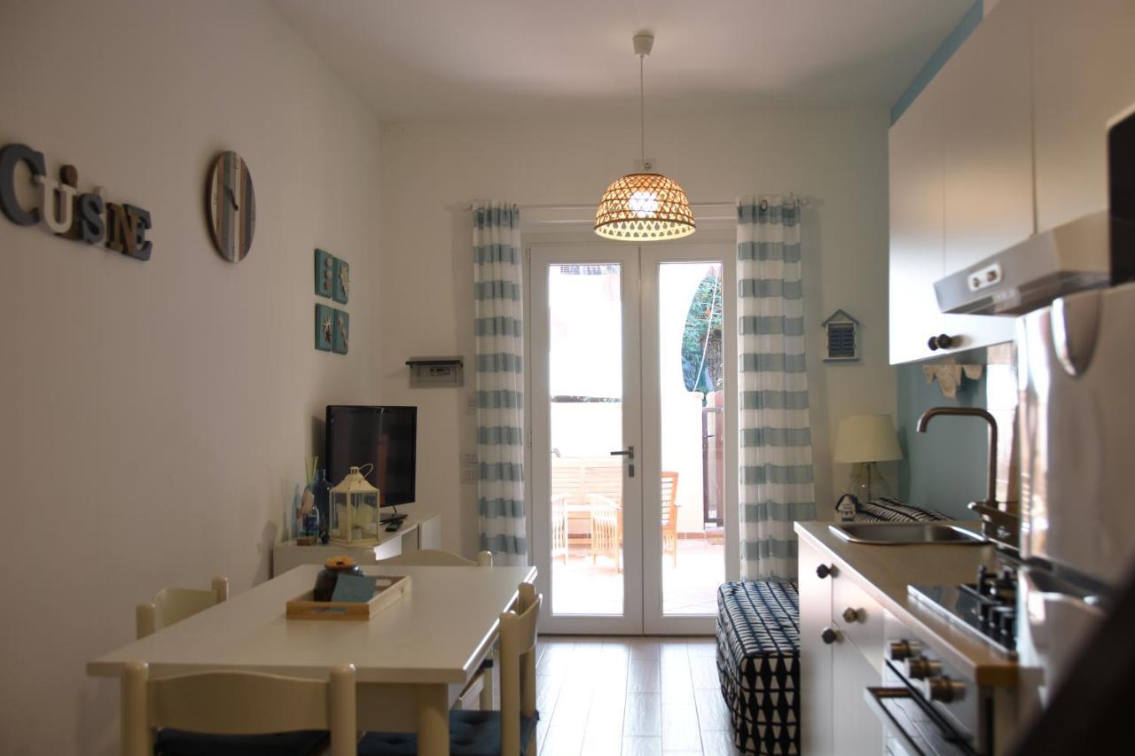 Casa Vittoria Villa Виласимиус Екстериор снимка